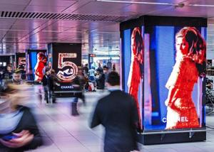 China FCC P5 Indoor Led Display Video for Shopping Malls / Airport SMD2121 factory