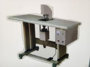 China 220v/50hz Mask Ear Loop Welding Machine With High Automation Degree factory
