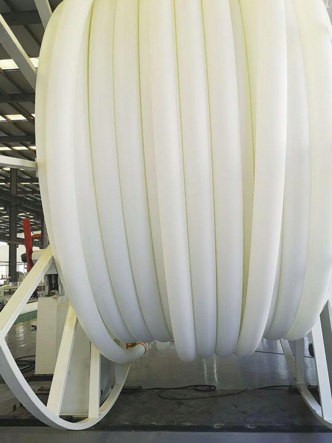 Bonded Flexible Composite Pipe Continuous Corrosion Resistant With Solid Wall