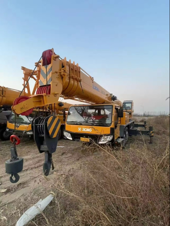 25 Ton 50 Ton 70 Ton 80 Ton 100 Ton Gold Price QY70K Used Mobile Xcmg Truck Crane For Sale