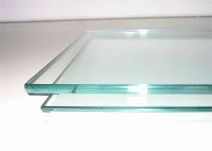 China Decorative Clear Float Glass 4mm 6mm Thickness With Natural Corner / Grind Corner factory