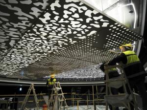 China High Strength Perforated Aluminum Ceiling Tiles Various Colors 3.0-6.0 mm Thickness factory
