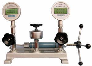 China 0.25%FS Stainless Steel 0.1MPa Pressure Gauge Calibration Pump factory