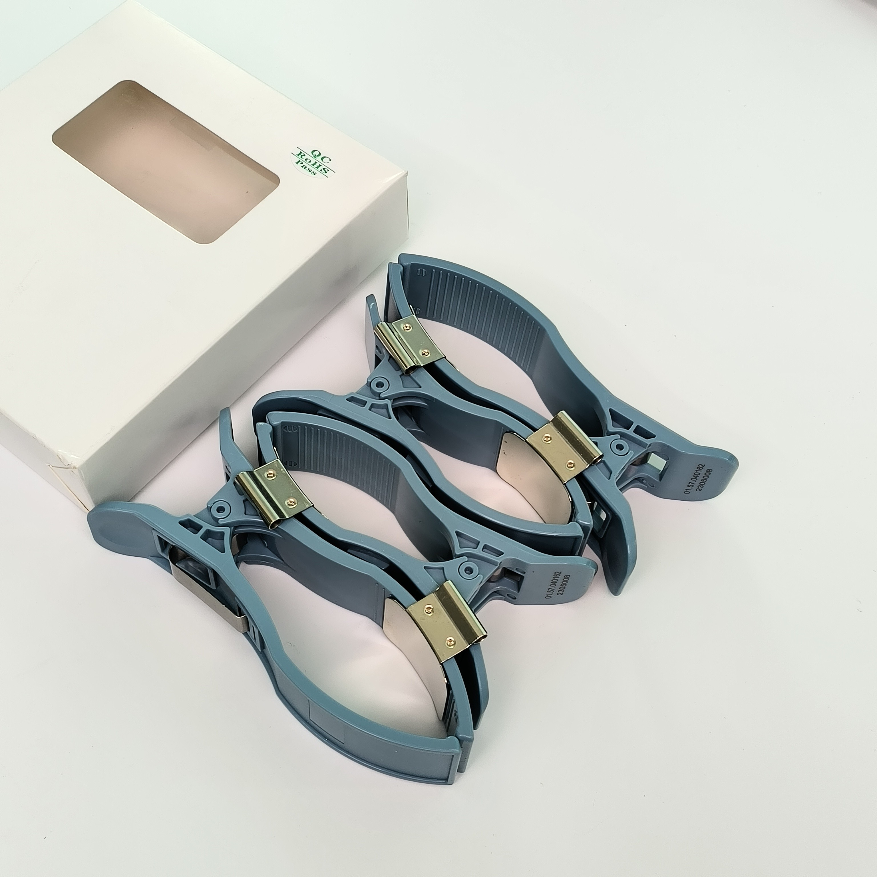 Limb Clip One Box/4 Blue Two Arm Electrodes Two Foot Electrodes Aperture 4.0mm REF ECG-FJX42