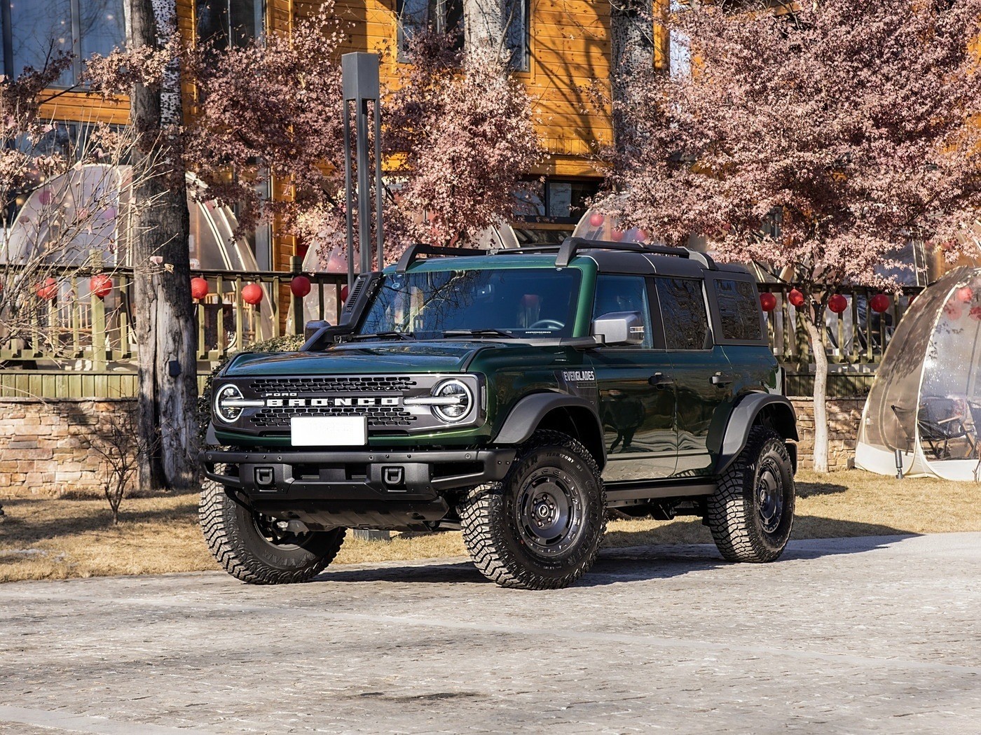 Ford Bronco 2.3T Everglades Gasoline Mid Size SUV 5 Seats Left Hand Drive New Cars
