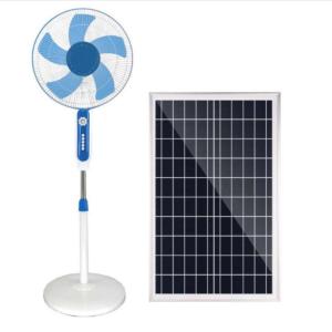 China Phosphate Battery 15W 24000mah Solar Pedestal Fan Remote Control factory