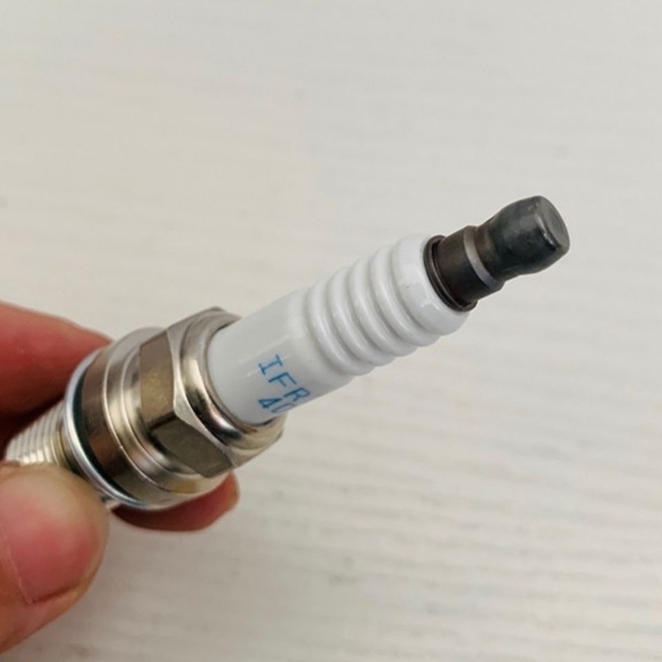 IFR7F-4D Spark Plug The Ultimate Solution for Yuchai Engine Repair and Replacement