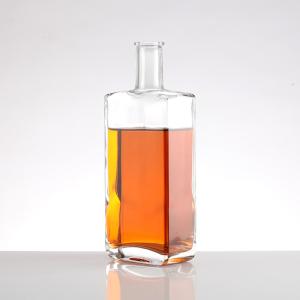 China Empty Glass Bottle for Vodka Whisky Liquor 750ml Capacity Square Round Shape factory