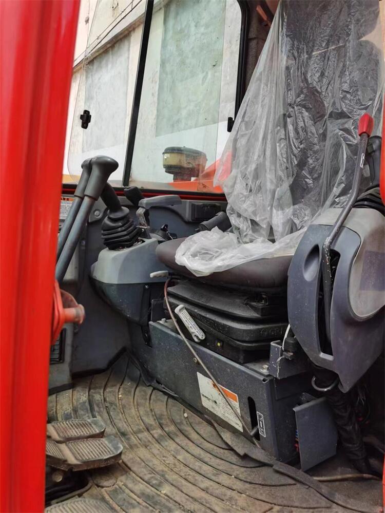 8000 KG Used Kubota KX185 Excavator with Low Working Hours and Original Hydraulic Valve