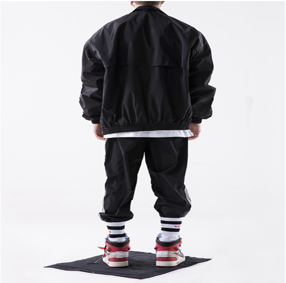 Fashion Spring Summer Mens Sports Tracksuits For Running Zipper Up Style