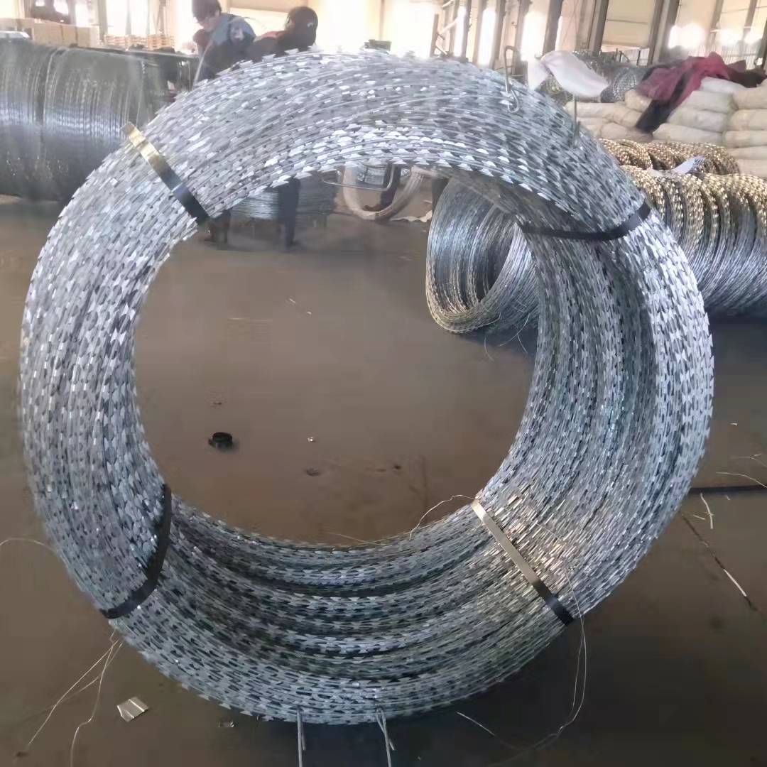 razor wire