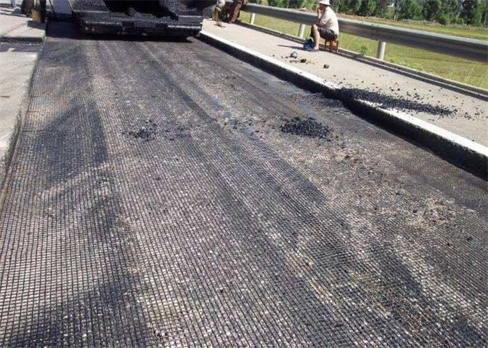 Heat Resistence Width 1m 25KN Geogrid Fabric For Roads