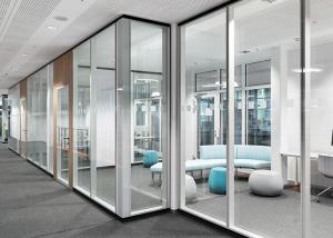 China Framed Conference Room Partition Walls Glass Or Solid Wall Support Aluminum Profile factory