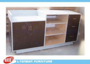 China MDF Laminated Shop Cash Counter With Drawers , Common Style Retail Desk Counter factory