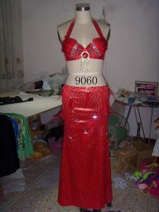 China 2 pcs Red Halter Neck Metallic Floor Length Bras &amp; Skirt Belly Dancing Clothes factory