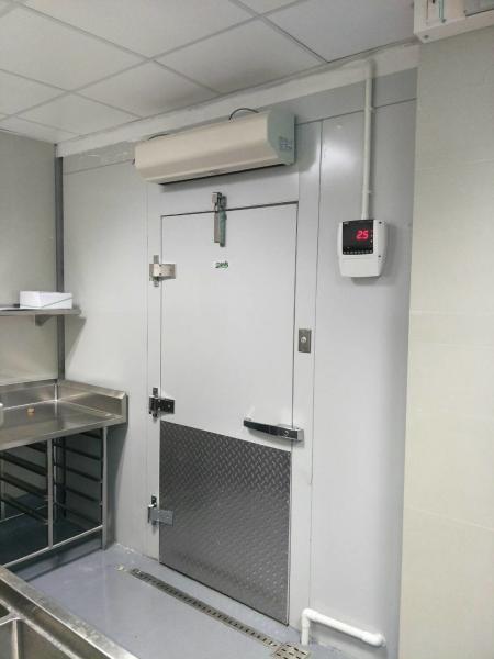 White Colorbond Steel Refrigeration Cold Room Cold storage Right Angle / Curved
