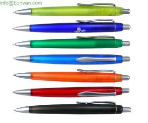 China customized gift pen,plastic logo brand gift promotional ball pen factory