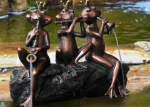 China Outdoor Polyresin Three Frogs Water Fountain Spitters factory