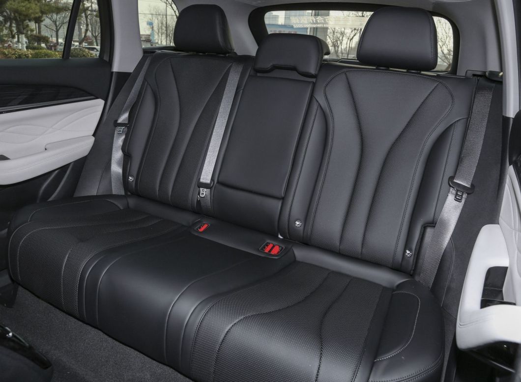 High Speed Geely Monjaro L Conventional Fuel Vehicles Adult 4WD 5 Seats Gasoline SUV
