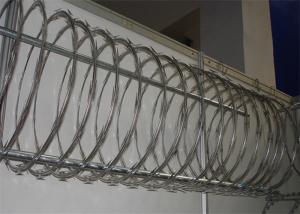 China Razor Concertina Barbed Wire Galvanized Blade Fence For Security Perimeter factory