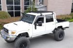 Sturdy TOYOTA LAND CRUISER LC79 Flat Roof Racks Platform Cab Roof Racks Powder