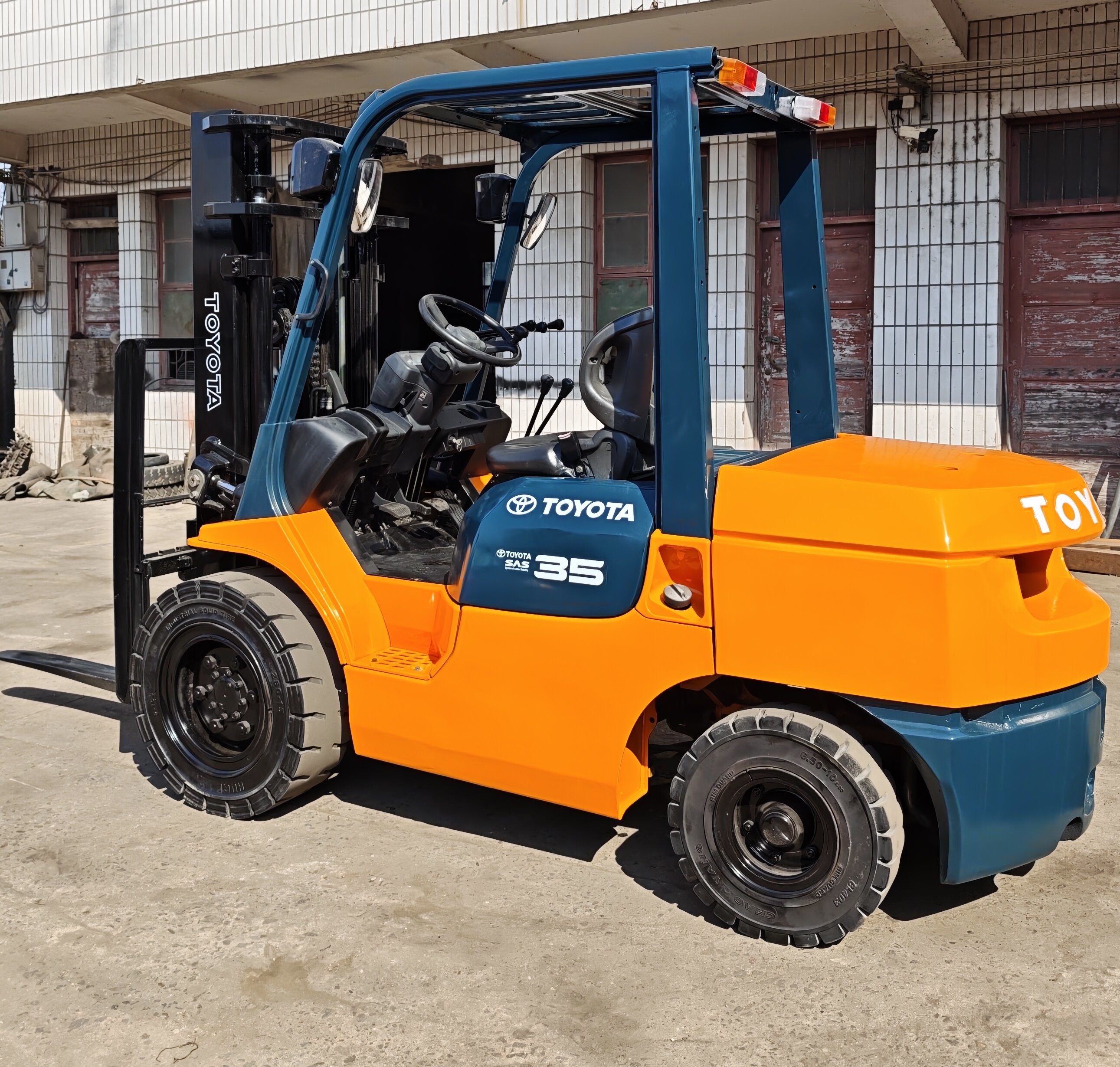 3.5 Ton Hydraulic Machine Diesel Engine Forklift Secondhand TOYOTA 35 Forklift