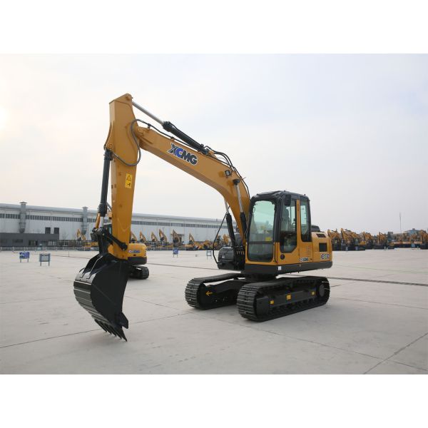 Easy Operation Mini Crawler Excavator Machine XCMG 13T XE135D Construction Equipment