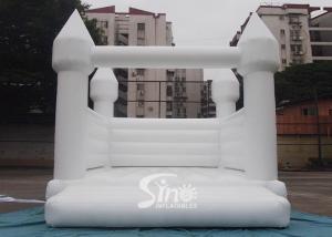 China Outdoor 5x4m adults wedding white bouncy castle for wedding parties or events factory