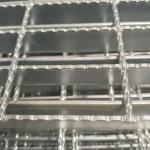 Serrated Steel Grating for Aircraft Collector Rings Exhaust Stacks and