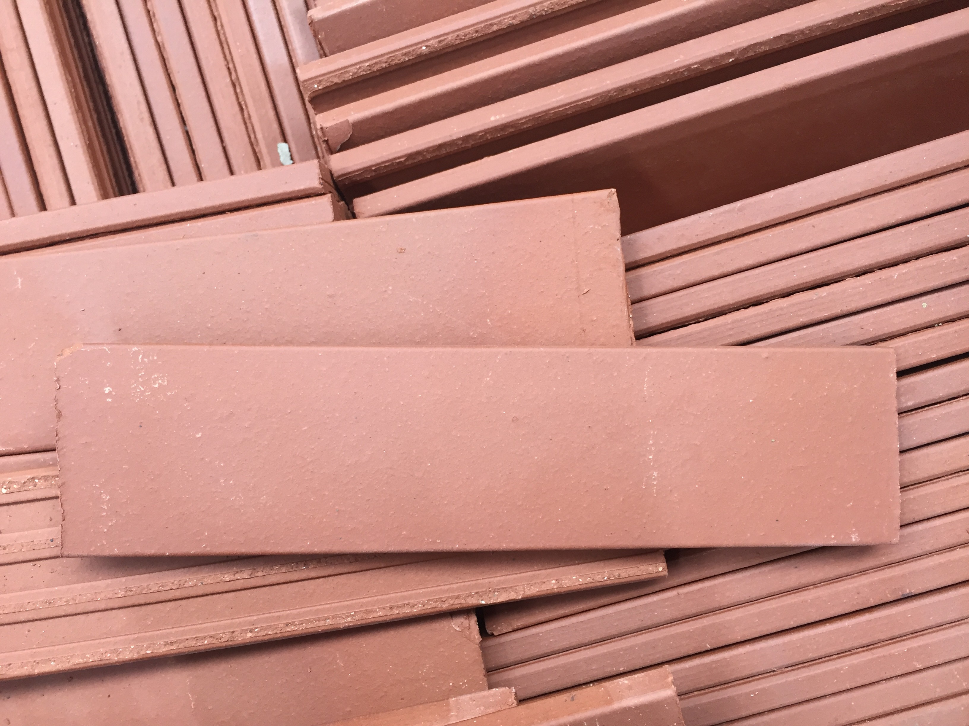 Customized Flat Split Face Brick Outside Wall Decoration Smooth Face Brick