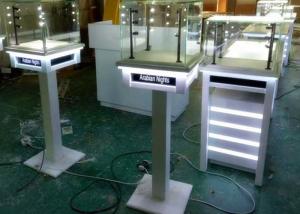 China White Painting Color Lockable Glass Display Case For Jewelry Exhibition factory