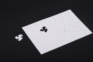 China Interlocking Puzzle Playing Cards Black Spade Card OEM factory