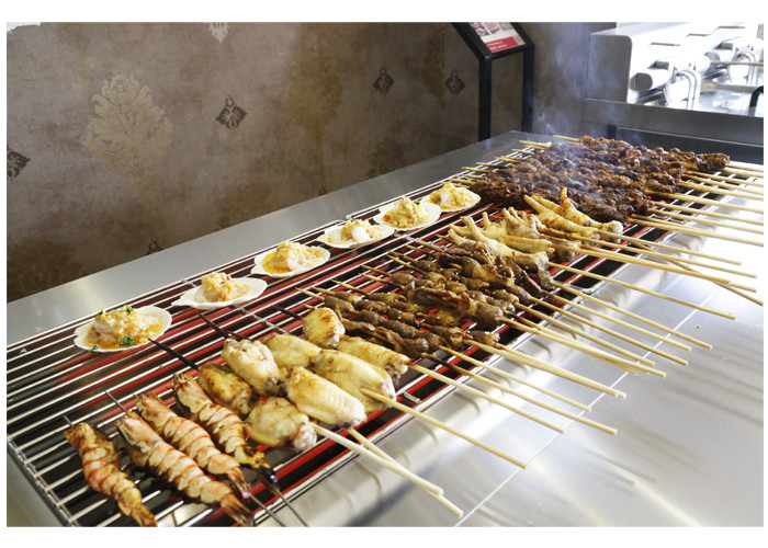 Small Countertop BBQ Grill 45kg Kebabs Grill Restaurant Equipment