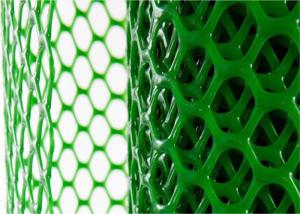 China Hexagonal Hole Plastic Mesh Netting Green Color UV Resistance For Poultry Farming factory