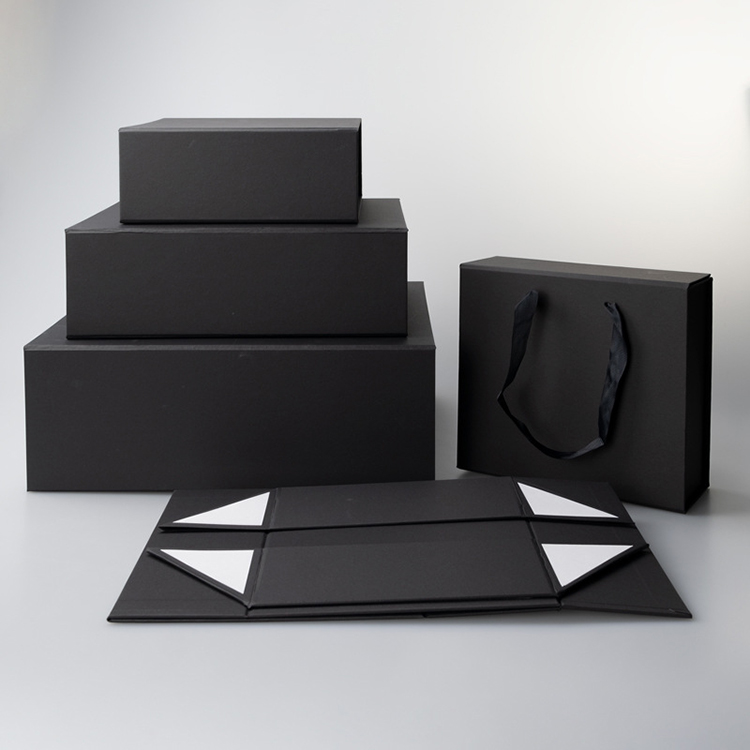 Luxury Gift Box Packaging Stock Magnet Folding Gift Box With Ribbon