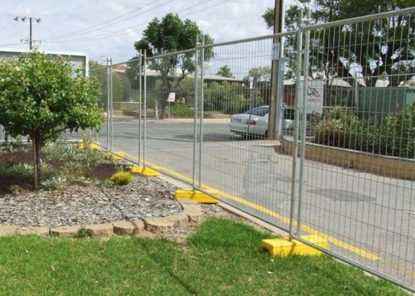 Iron Wire Material Builders Temporary Fencing Round Frame Pipe 38MM 60X150MM