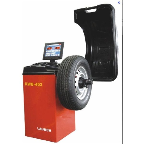 China Manual Static / Dynamic Auto Workshop Equipment , High Precision Automatic Wheel Balance Machine factory