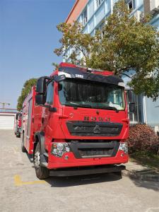 China Two Row Cab 4×2 Drive Water Tanker Fire Truck With Manual Fire Monitor 60L/s factory