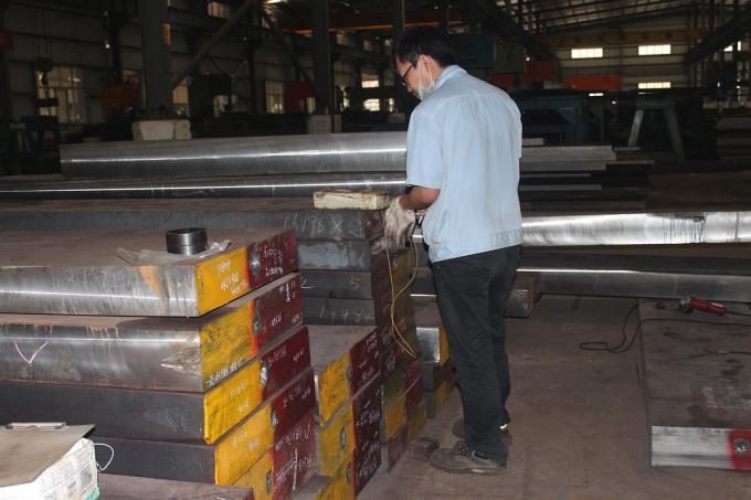 Alloy Steel D2 1.2379 Hot Rolled Steel Bar 3000-6000mm Length High Hardness