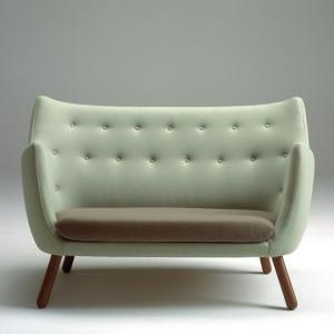 China Chesterfield 3 Seats Finn Juhl Poeten Sofa , Fabric Upholstered Modern Sofa Bed factory