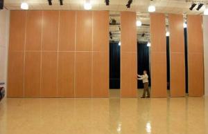 China Interior Wooden Top Hanging Movable Room Dividers Sliding Door For Auditorium factory