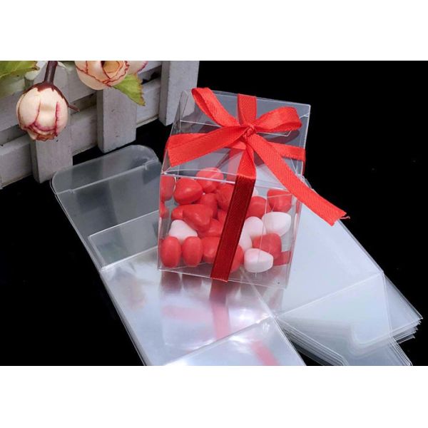 China Foldable CMYK Small Transparent Plastic Boxes Clear Candy Packaging factory