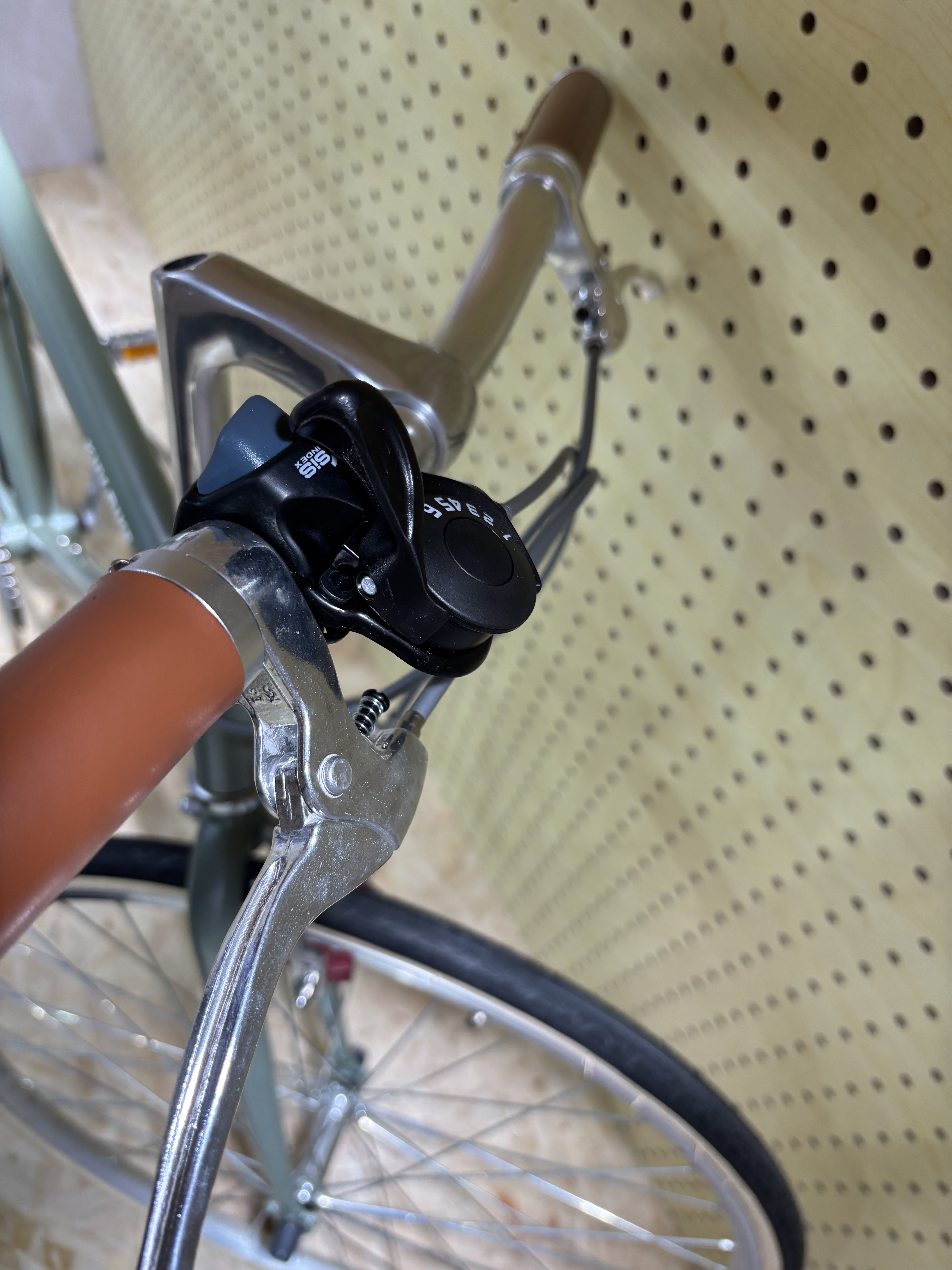 Road Bicycle 700C Six Speed Disc Brake with NO Foldable Design