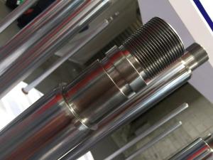 China Micro Alloy Steel Chrome Piston Rod Chrome Plating With High Strength factory