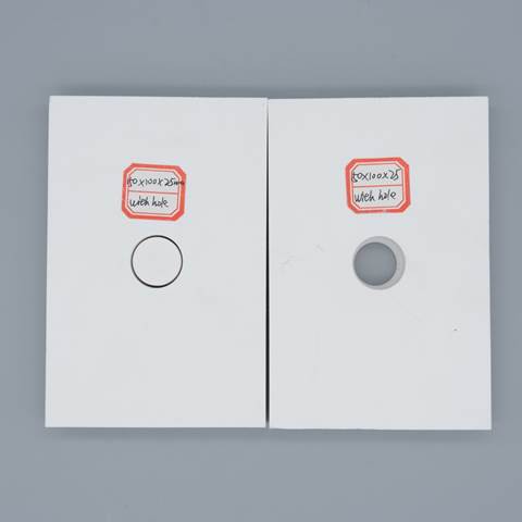 92% 95% 97% Alumina Ceramic Plates 9 Mohs Hardness With High Wear Resistance Damaged