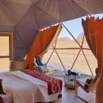 Geodesic Dome Glamping Prefabricated Tents Metal Frame Camping Tourism