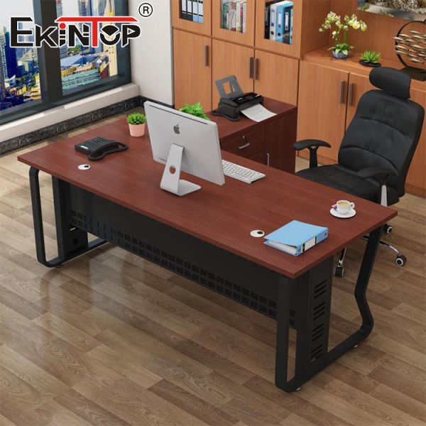 China Classic Design Wooden Bespoke Desk Office Desk with Metal Frame factory