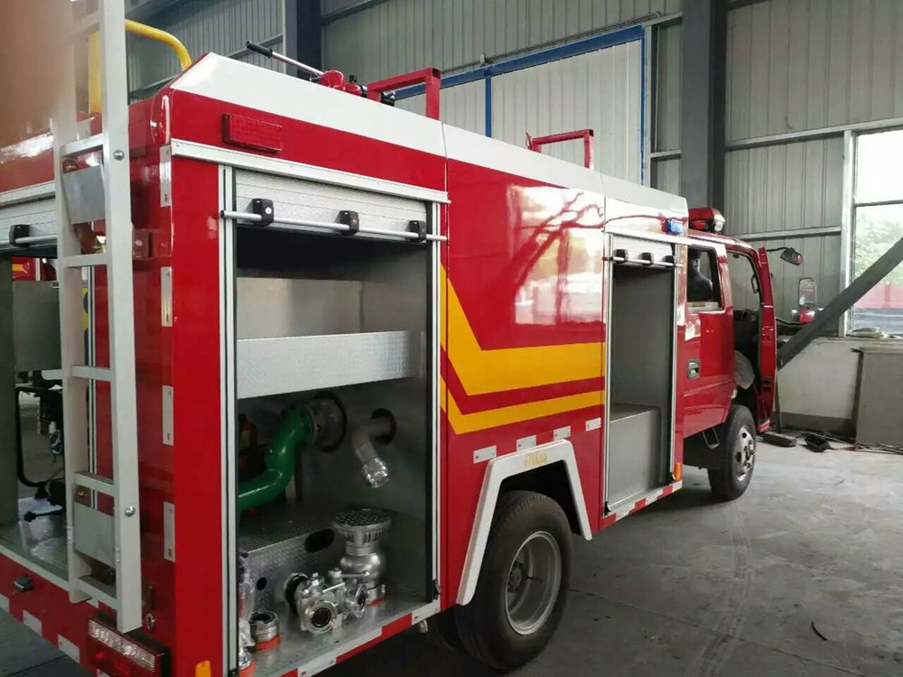 150 - 250HP SPV Special Purpose Vehicle Fire Fighting Vehicles With 10000L Water