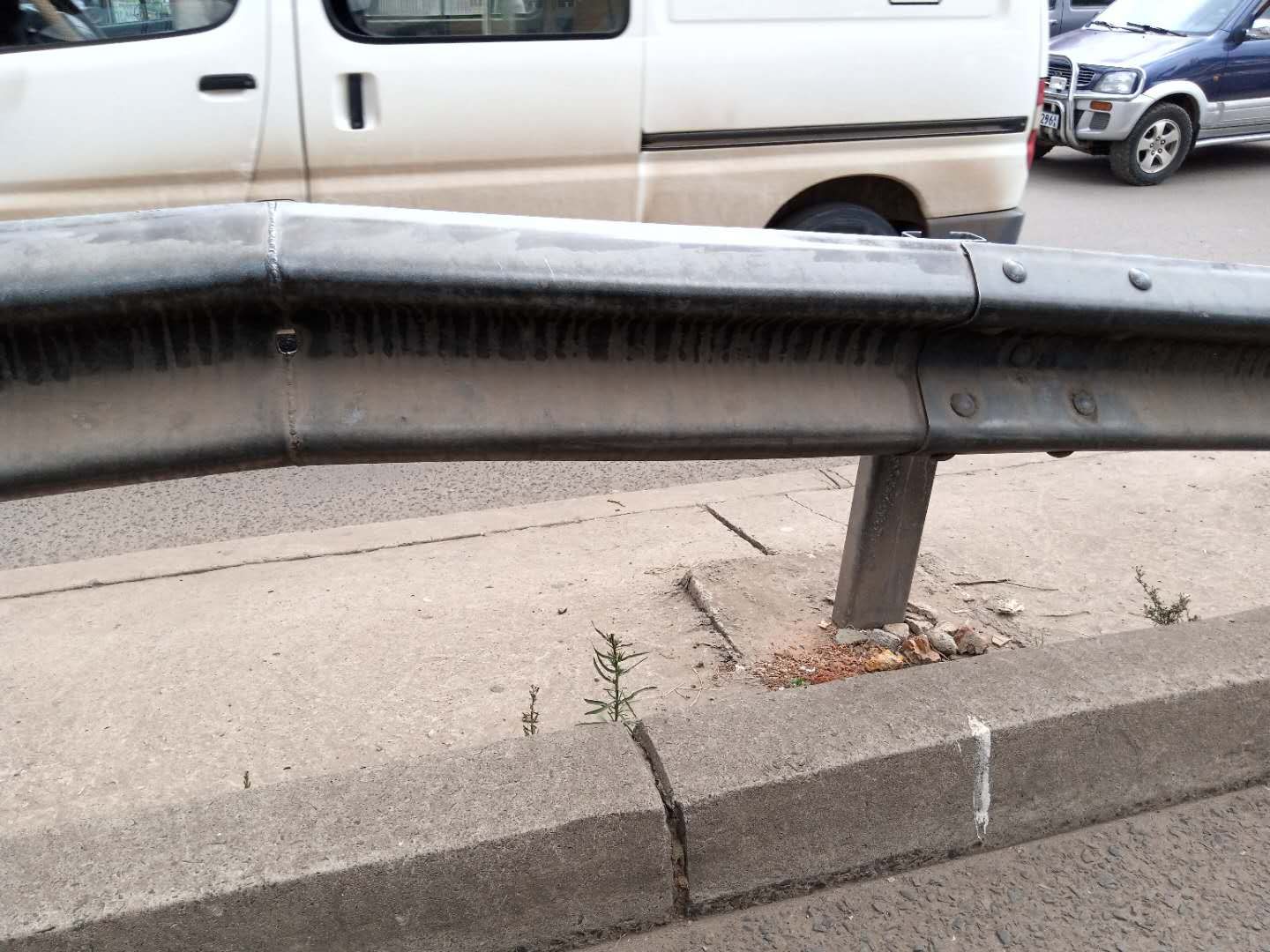 Anti-Terrorism Traffic Barrier Road Bolt and Nut ISO Certified Guardrail Accessories