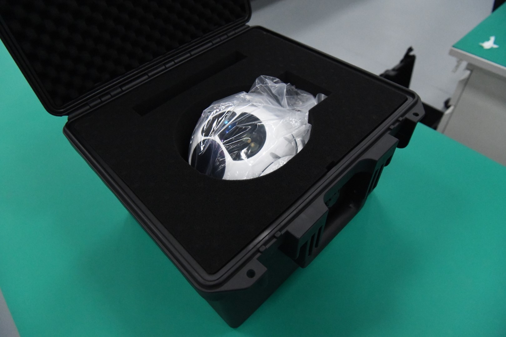 Gyro Stabilized Electro Optical Infrared Systems UAV Sensor With LRF